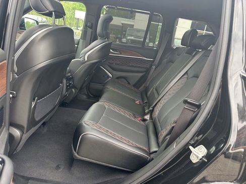 Used 2023 Jeep Grand Cherokee Summit w/ Luxury Tech Group V AWD/4WD image 32