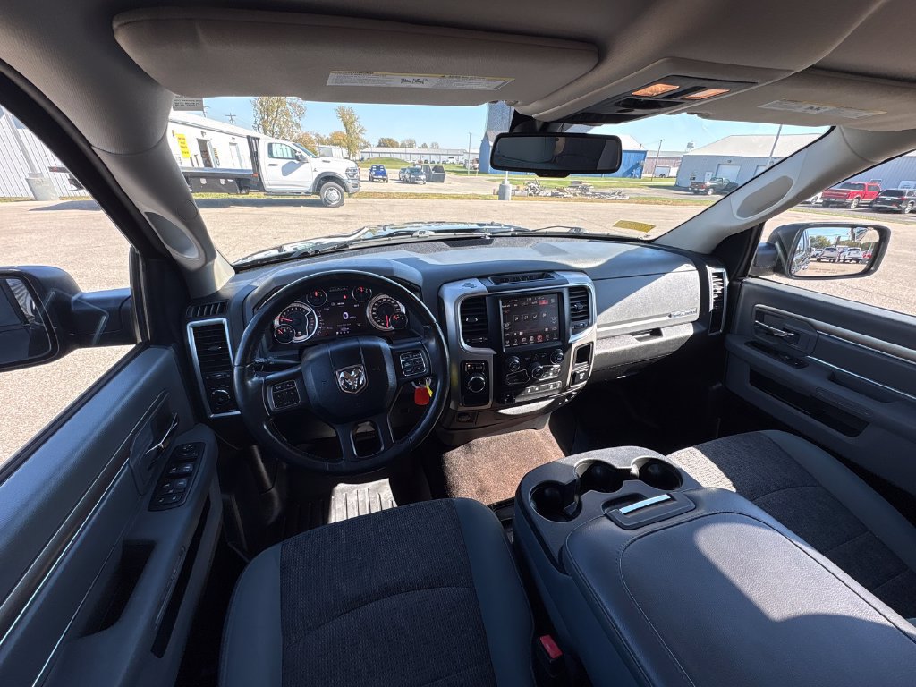 Used 2017 RAM 1500 Big Horn RWD image 17