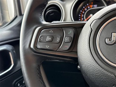 Used 2022 Jeep Wrangler Unlimited Sport image 31