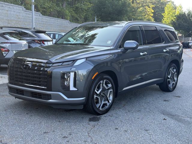 Used 2024 Hyundai Palisade Limited FWD image 3