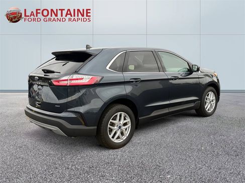 Used 2022 Ford Edge SEL w/ Convenience Package image 7