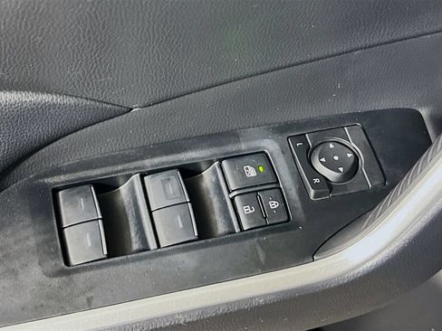 Certified 2025 Toyota RAV4 XLE AWD/4WD image 16