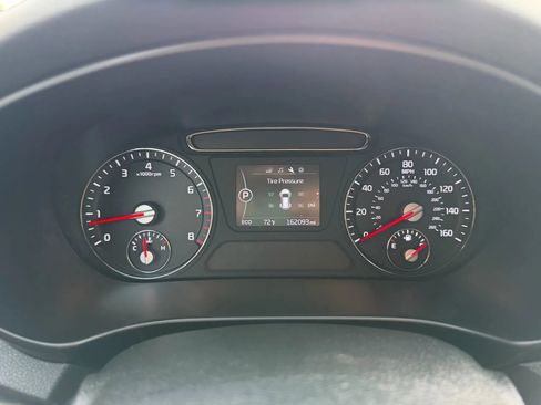 Used 2018 Kia Sorento FWD image 23