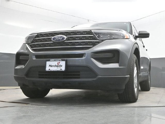 Used 2023 Ford Explorer XLT AWD/4WD image 33