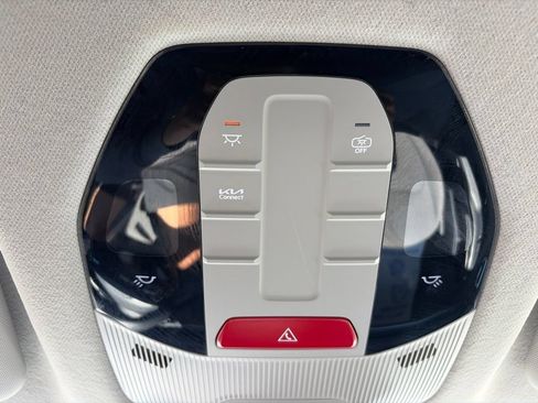 Used 2025 Kia K4 FWD image 22