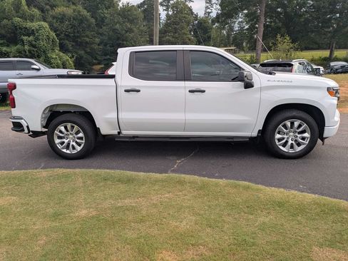 Used 2024 Chevrolet Silverado 1500 Custom RWD image 7