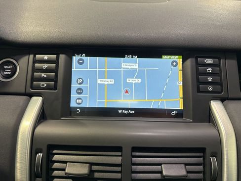 Used 2019 Land Rover Discovery Sport HSE AWD/4WD image 19