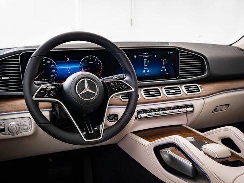 New 2026 Mercedes-Benz GLE 350 4MATIC image 4