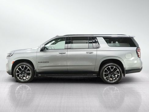 Used 2023 Chevrolet Suburban RST w/ Luxury Package AWD/4WD image 2