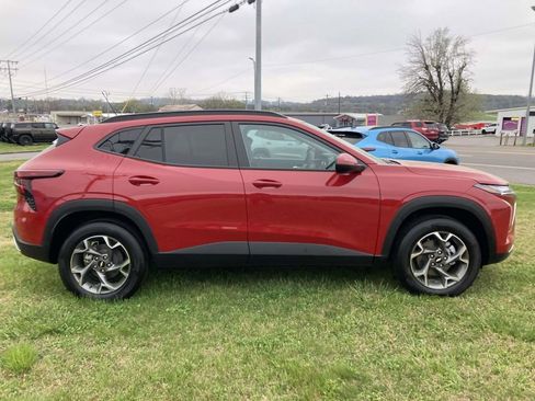 New 2026 Chevrolet Trax LT image 2