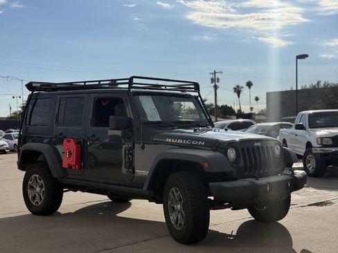 Used 2017 Jeep Wrangler Unlimited Rubicon w/ Connectivity Group image 17