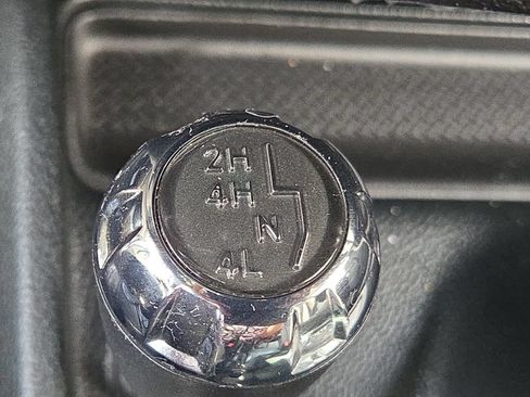 Certified 2018 Jeep Wrangler Unlimited Sahara w/ Connectivity Group AWD/4WD image 25