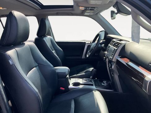 Used 2020 Toyota 4Runner Limited AWD/4WD image 15
