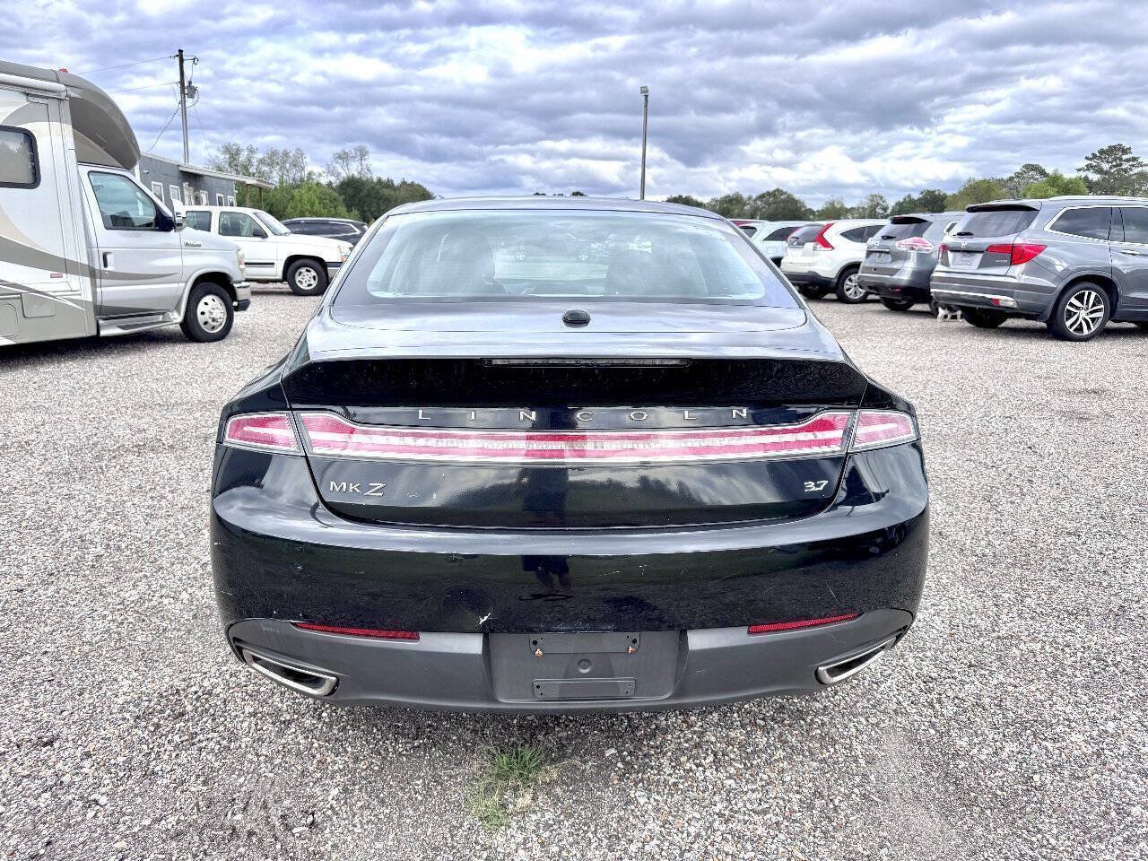 Used 2014 Lincoln MKZ FWD image 10