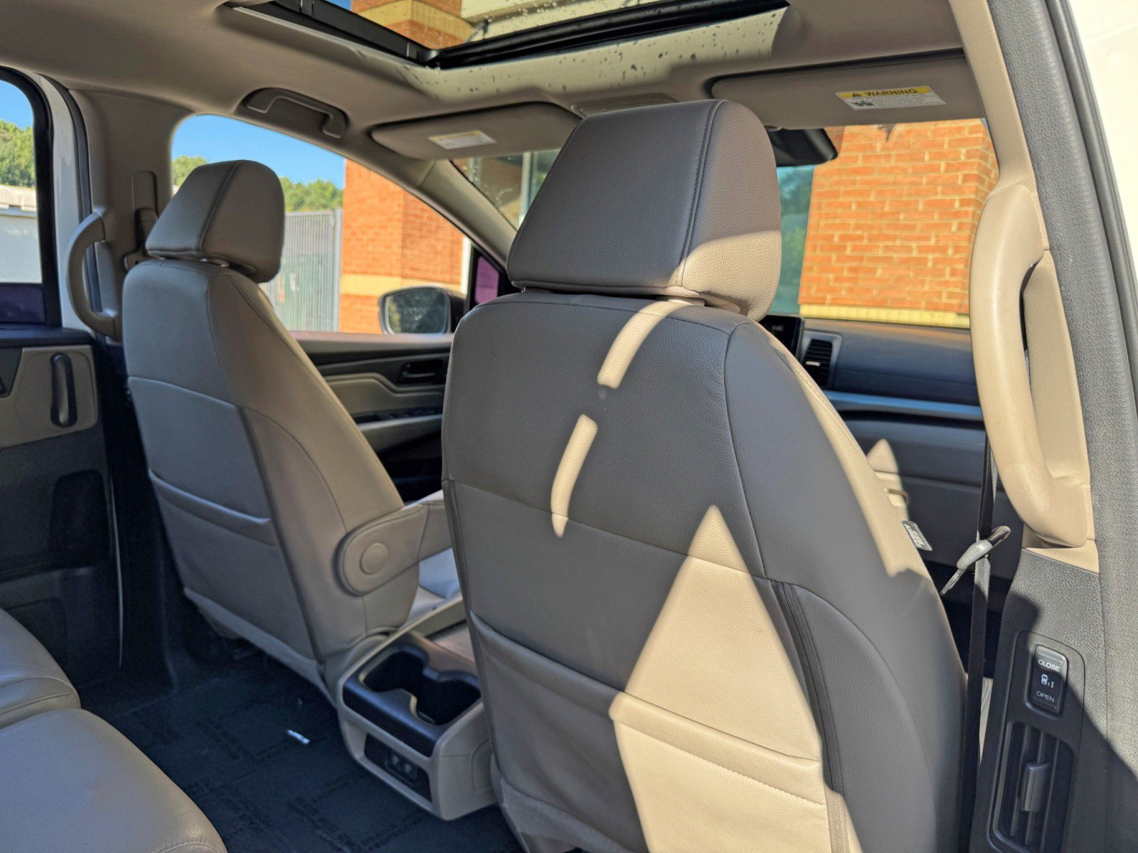 Used 2018 Honda Odyssey EX-L image 32