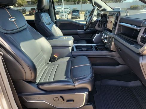 Used 2024 Ford F250 Platinum image 29