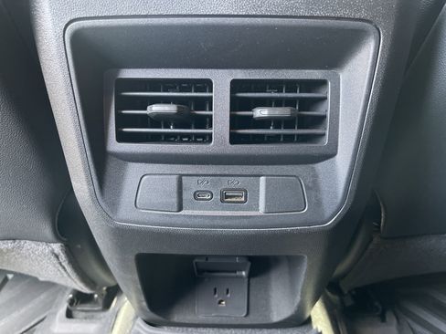 Used 2025 Chevrolet Colorado ZR2 w/ Technology Package image 44