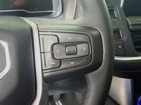 Used 2024 GMC Yukon SLT w/ SLT Luxury Package RWD image 15