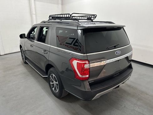 Used 2019 Ford Expedition XLT w/ Equipment Group 202A AWD/4WD image 12