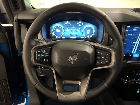 New 2025 Ford Bronco Badlands image 12