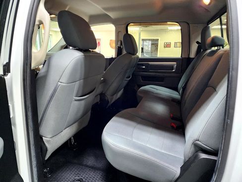 Used 2013 RAM 1500 Classic SLT w/ Premium Display Pkg image 19