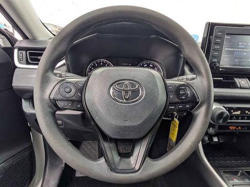Used 2021 Toyota RAV4 LE image 20