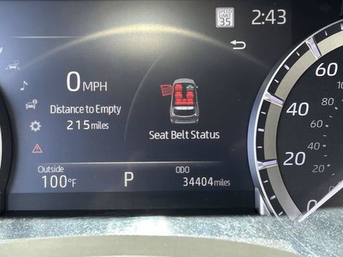 Used 2023 Toyota Highlander XLE FWD image 36