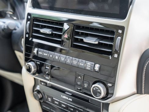 Used 2023 Lexus GX 460 Luxury w/ Sport Design Package AWD/4WD image 95