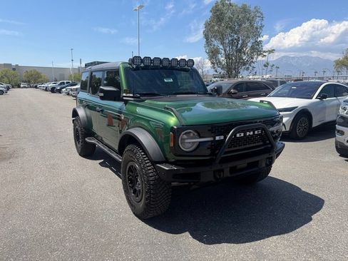 Used 2024 Ford Bronco Wildtrak AWD/4WD image 2