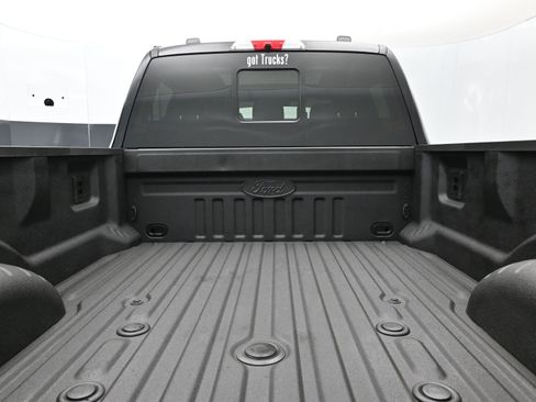 Used 2025 Ford F350 Platinum image 6