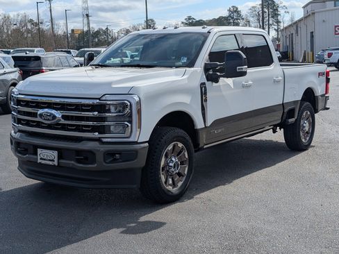 New 2026 Ford F250 King Ranch w/ FX4 Off-Road Package image 2