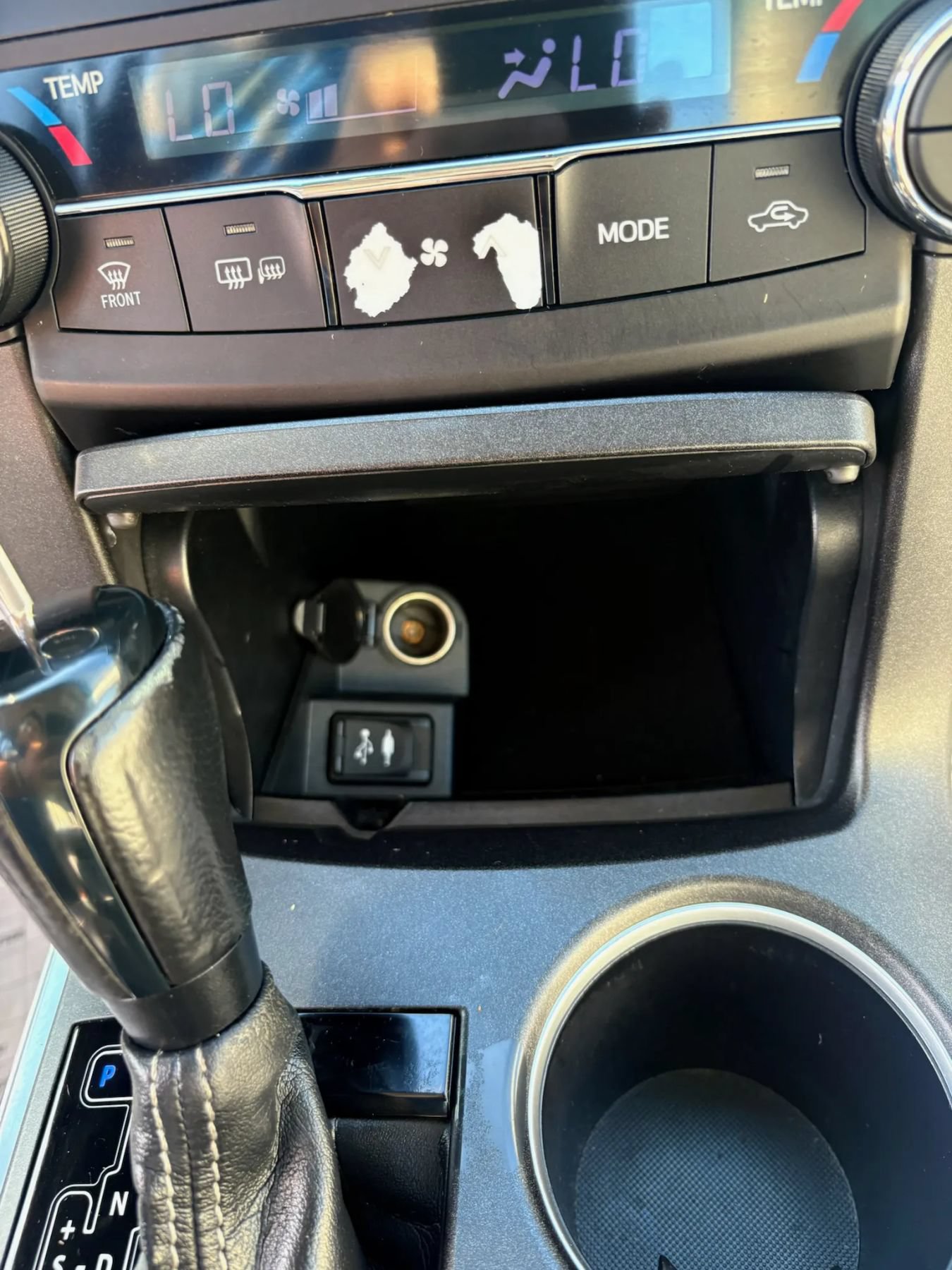 Used 2015 Toyota Camry XLE FWD image 24