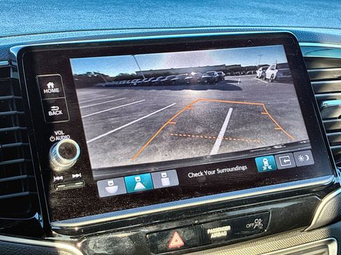 Certified 2025 Honda Ridgeline TrailSport image 32