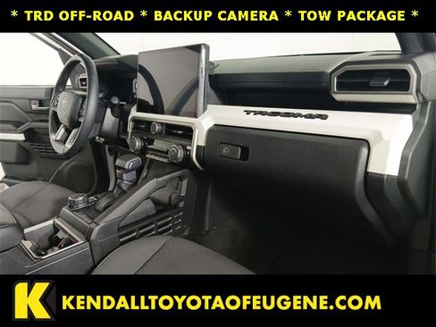 Used 2024 Toyota Tacoma TRD Off-Road image 18