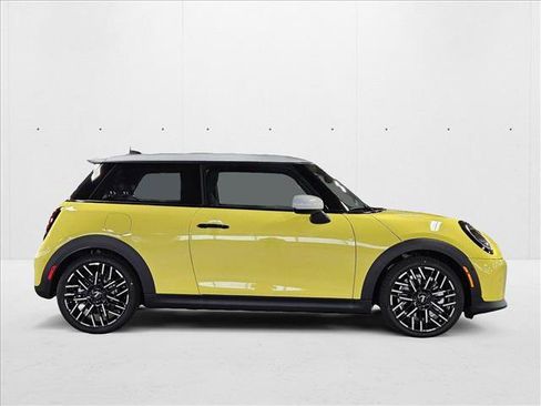 Used 2025 MINI Cooper S image 4