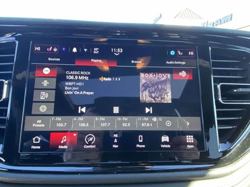 Used 2024 Dodge Durango GT image 16