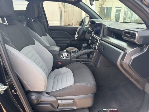 Used 2025 Toyota 4Runner TRD Off-Road AWD/4WD image 19