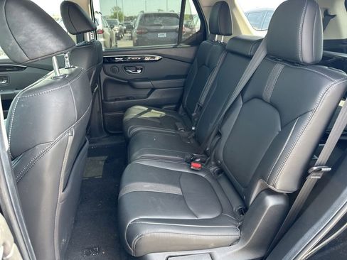 Used 2025 Honda Pilot EX-L image 14