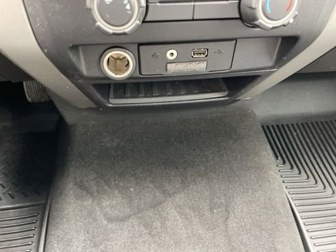 Used 2012 Ford F150 XLT w/ XLT Chrome Pkg RWD image 26