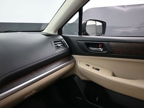 Used 2016 Subaru Outback 2.5i Limited image 23
