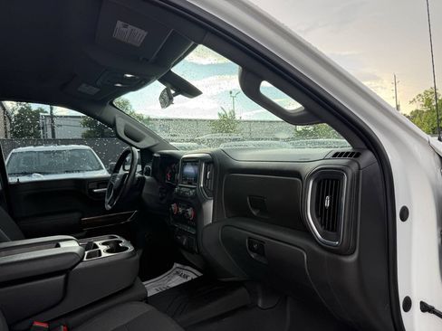Used 2021 Chevrolet Silverado 1500 LT RWD image 9