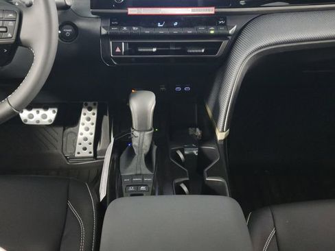 New 2026 Toyota Camry SE FWD image 9