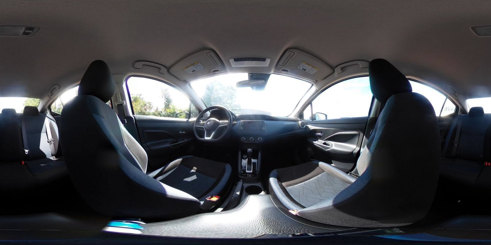 Used 2025 Nissan Versa SV FWD image 38