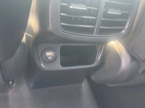Used 2021 Kia Seltos SX w/ SX Sunroof Package AWD/4WD image 18