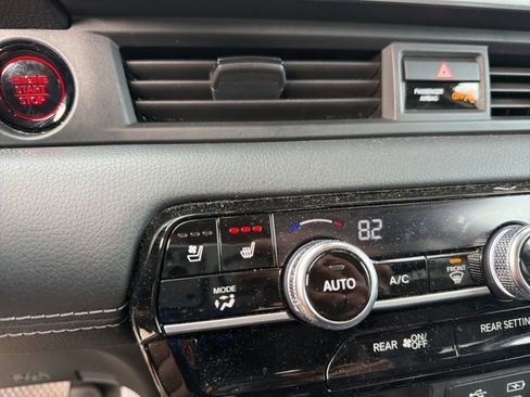 Used 2024 Honda Pilot Elite image 27