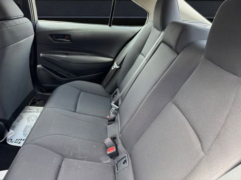 Used 2025 Toyota Corolla LE image 13