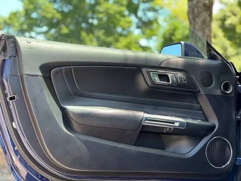 Used 2019 Ford Mustang GT Premium w/ Equipment Group 401A RWD image 10