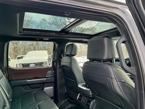 Used 2022 Ford F150 Lariat w/ Equipment Group 502A High image 13