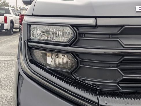 Used 2025 Ford Expedition Max Active image 9