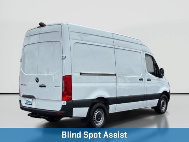 Used 2023 Mercedes-Benz Sprinter 2500 image 9